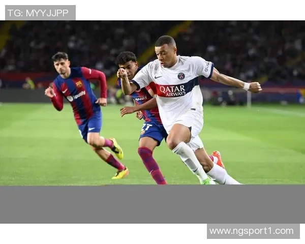 火星撞地球巴黎官推发布巴萨欧冠之夜海报引发热议