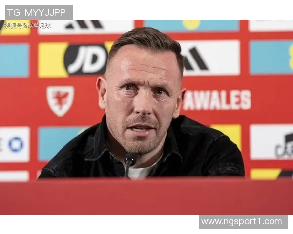 英媒称威尔士主帅贝拉米推荐拜仁关注卡迪夫城19岁后卫劳勒