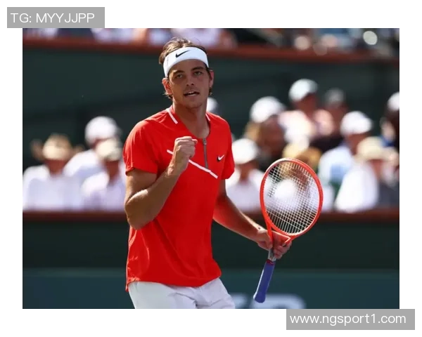 杰基杨创造历史成季后赛首位30分10助攻0失误球员 杰基杨创造历史成季后赛首位30分10助攻0失误球员