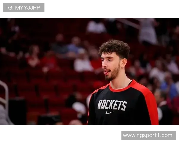 申京称赞谢泼德攻防兼备有潜力成联盟顶尖球员之一 申京称赞谢泼德攻防兼备有潜力成联盟顶尖球员之一