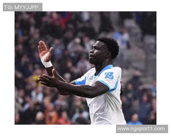 罗马与马赛积极洽谈前锋瓦斯转会事宜期待尽快达成协议